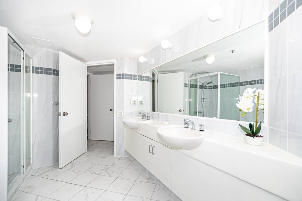 Broadbeach Victoria Square Gold Coast Eksteriør bilde