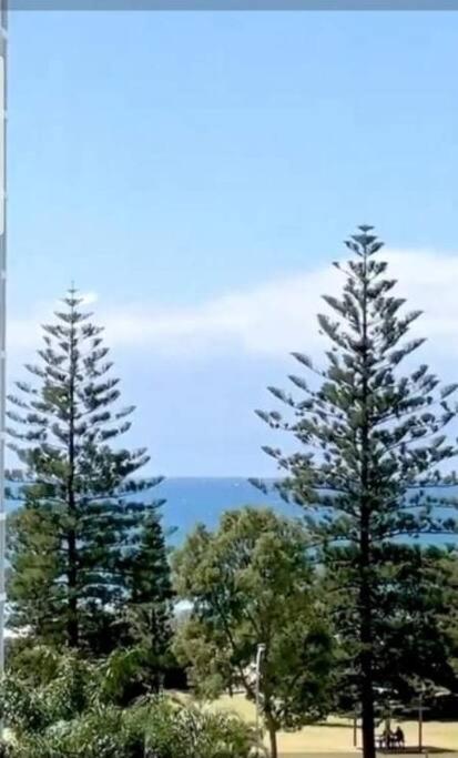 Broadbeach Victoria Square Gold Coast Eksteriør bilde